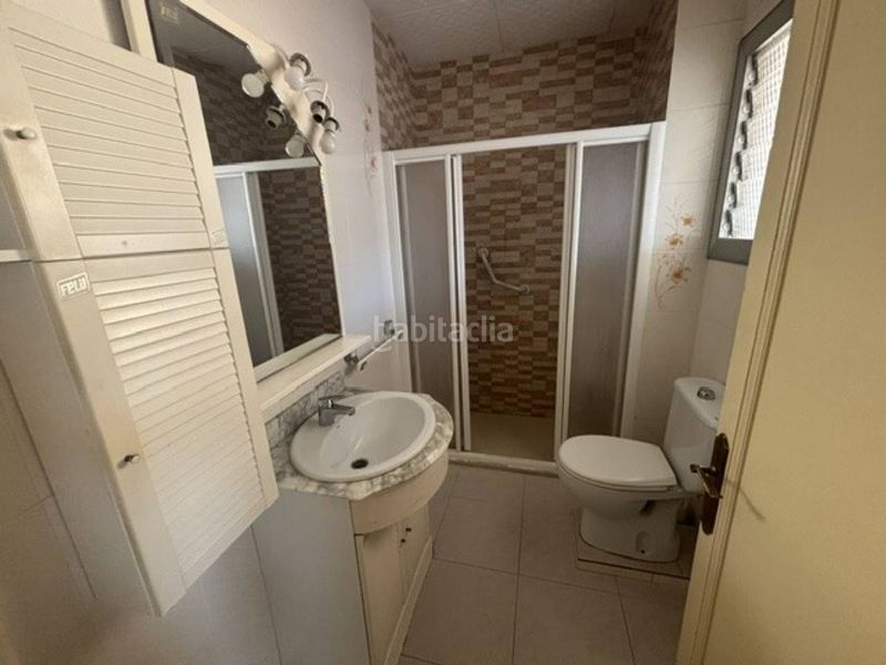 Foto 5fb78a3e-90ea-4810-80a3-e155e64b0bdf. Casa amb aparcament a el castell de Cubelles Cubelles