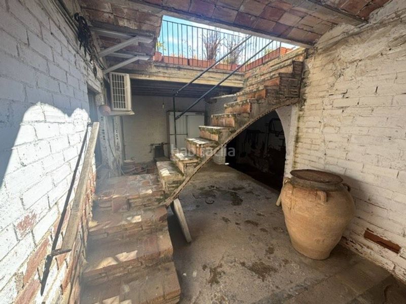 Foto bca47313-8d66-456f-9d81-5145d6472949. Casa amb aparcament a el castell de Cubelles Cubelles