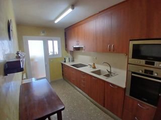 Pis  Calle menéndez y pelayo. Amplio piso en venta en aiguacuitsant joan