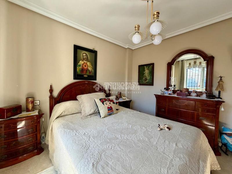 Foto 0ec13e87-d90d-4787-a45e-a9b4e7e6a712. Doppelhaus mit parking in Centro Mijas