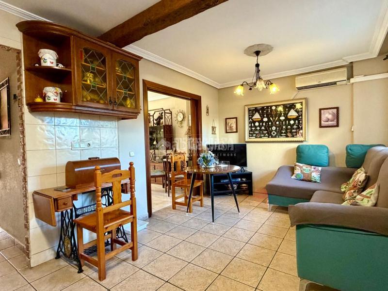 Foto 5a5081a0-2f7f-40dc-85b7-754383242fb4. Doppelhaus mit parking in Centro Mijas