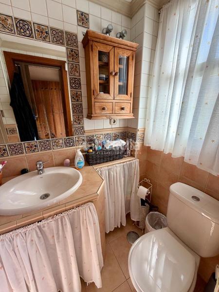 Foto a50107fd-cd43-4136-aead-9767aa938519. Doppelhaus mit parking in Centro Mijas