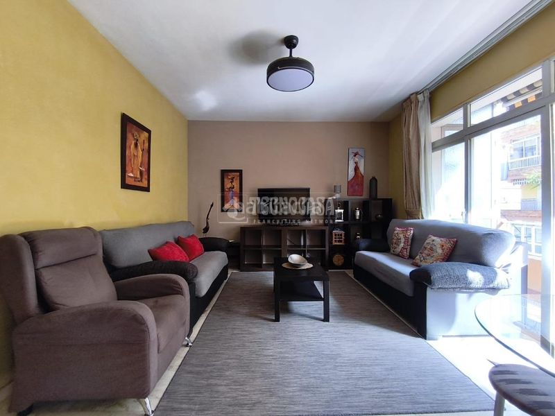 Foto b8f8aa82-3c3c-4679-95fc-0f85fde23c59. Pis a Centro ciudad Fuengirola