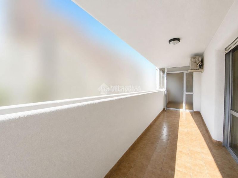 Foto 5291b221-1bef-4ee7-a5fb-f0618b1cf2cc. Pis amb aparcament a Castillo Sohail - Myramar Fuengirola
