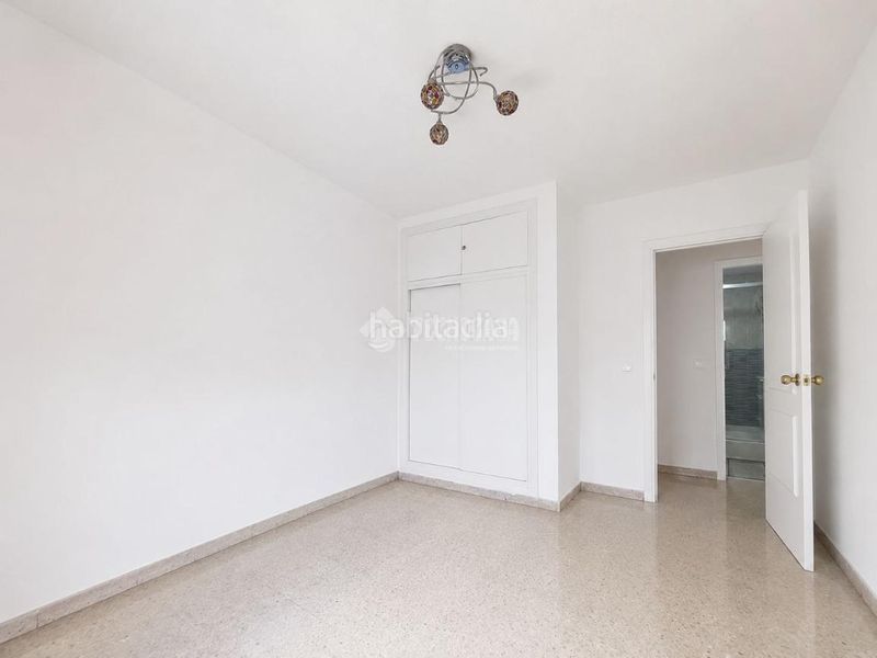 Foto e90bfc77-679a-44b4-a21e-fcc13d41573d. Pis amb aparcament a Castillo Sohail - Myramar Fuengirola