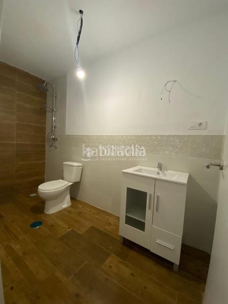 Foto 187f77f5-c665-4581-903e-93aa8bd3e77b. Estudi a Camas