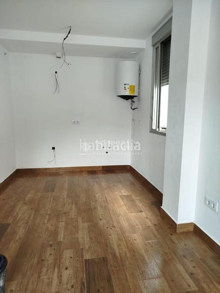 Foto c4a3bdf6-0e83-426e-b8c2-cfda68e73b2f. Estudi a Camas