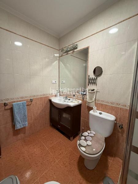 Foto 29e157ea-1da9-429c-a610-aba5f9f94218. Casa pareada casa en venta en Camas
