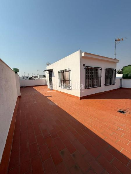 Foto c50b34d7-afc1-4f38-bc7f-00b7c0ccbf8d. Casa pareada casa en venta en Camas
