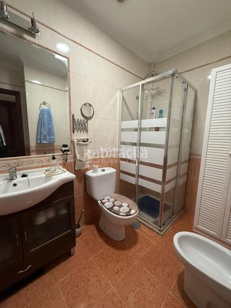 Foto d9d7b4bf-7bea-448d-800b-e766206b2e9c. Casa pareada casa en venta en Camas
