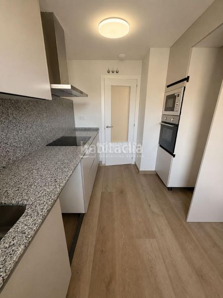 Foto fa0cc8f4-fee3-42ee-b8d9-04dc4153a15a. Rent flat with parking in zona nueva Camas - marcelino camacho Camas