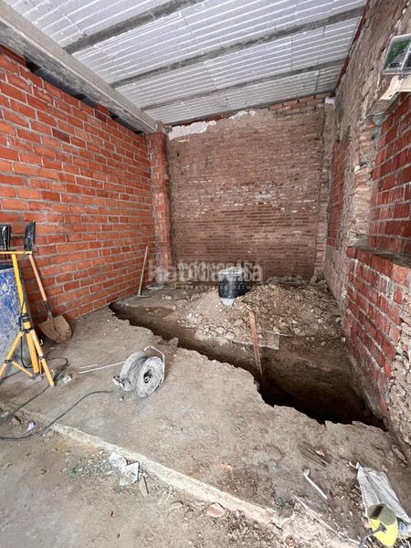 Foto f4a0bb7b-d610-44d6-8856-e866e03fe055. Casa aparellada a Centro - Barriada Mallorca Camas