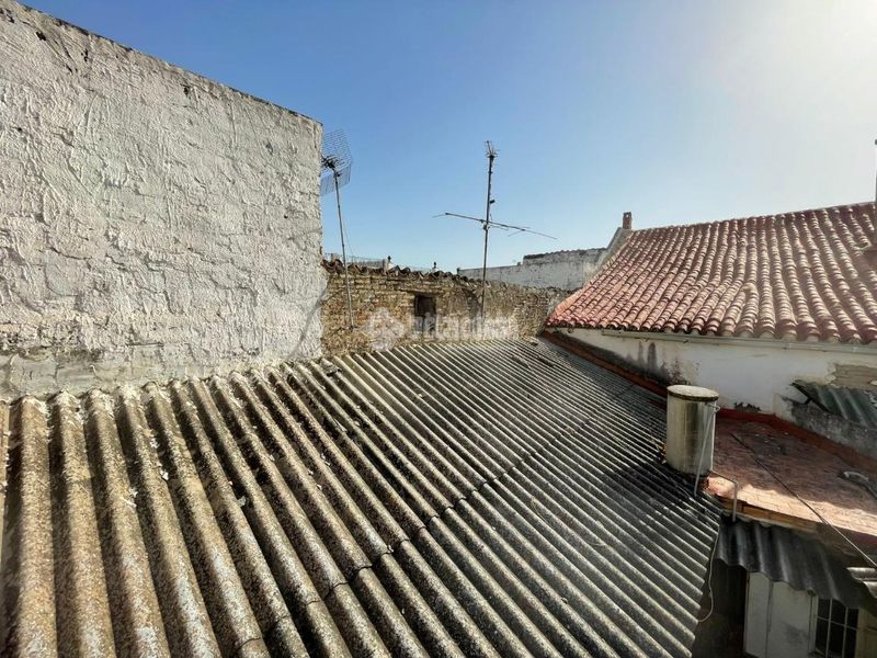 Foto 5b9e9d44-dd2b-4fd6-9c66-9c33b8266095. Casa pareada casa en venta en Santiponce