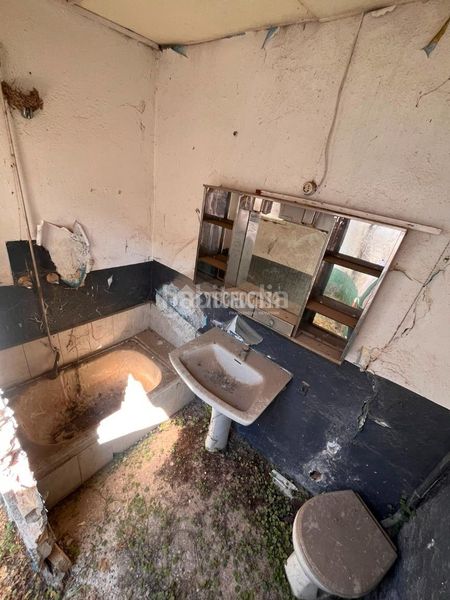 Foto ef30757c-d72d-48ac-887c-22823e659463. Casa pareada casa en venta en Santiponce