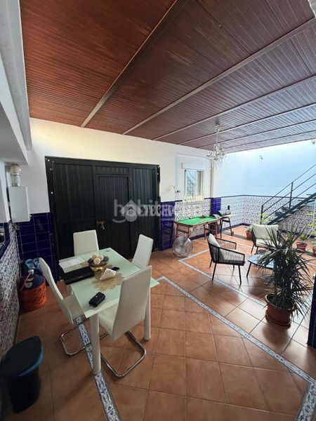 Foto 8fcaea9d-d60d-4439-a835-50f21a6f92a5. Maison jumelée dans Castilleja de Guzmán