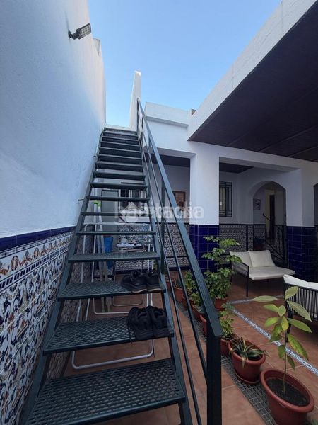 Foto e2d3c4ac-46e3-4fa3-a2ce-67ab70a66607. Maison jumelée dans Castilleja de Guzmán
