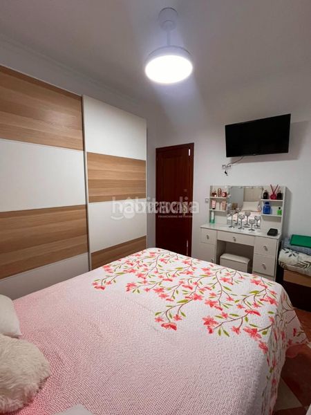 Foto f6e8809a-f672-4f56-bd83-2eab2d793fa5. Maison jumelée dans Castilleja de Guzmán