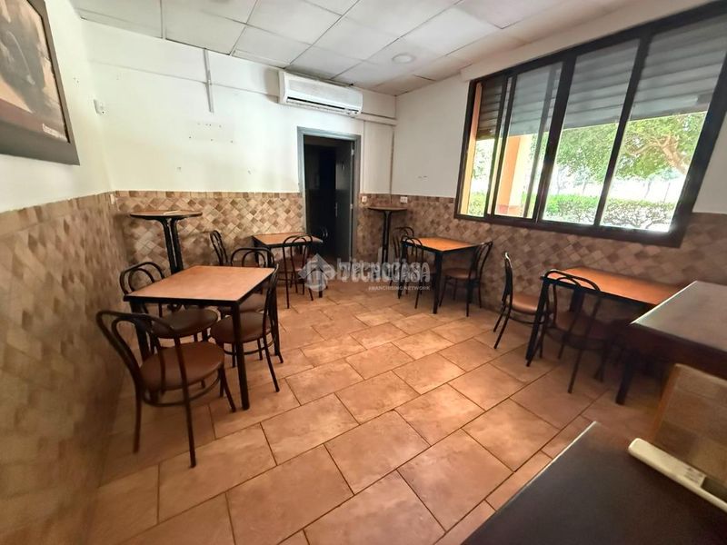 Foto c191a797-b68e-4f68-bab9-9c31255ccbcb. Local comercial a La Pañoleta Camas