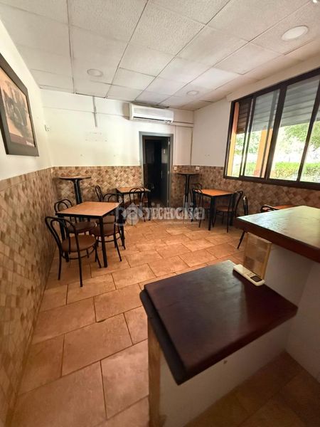 Foto ed5136f9-aa0d-4201-9d92-a20c19bc6553. Local comercial a La Pañoleta Camas