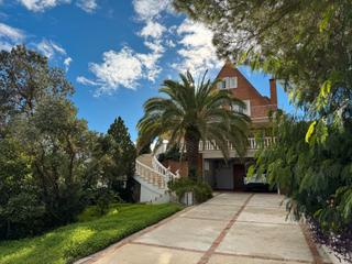 Xalet a Calle alozaina 137. Espectacular villa en venta en pinos de alhaurín