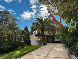 Chalet en Calle alozaina 137. Espectacular villa en venta en pinos de alhaurín