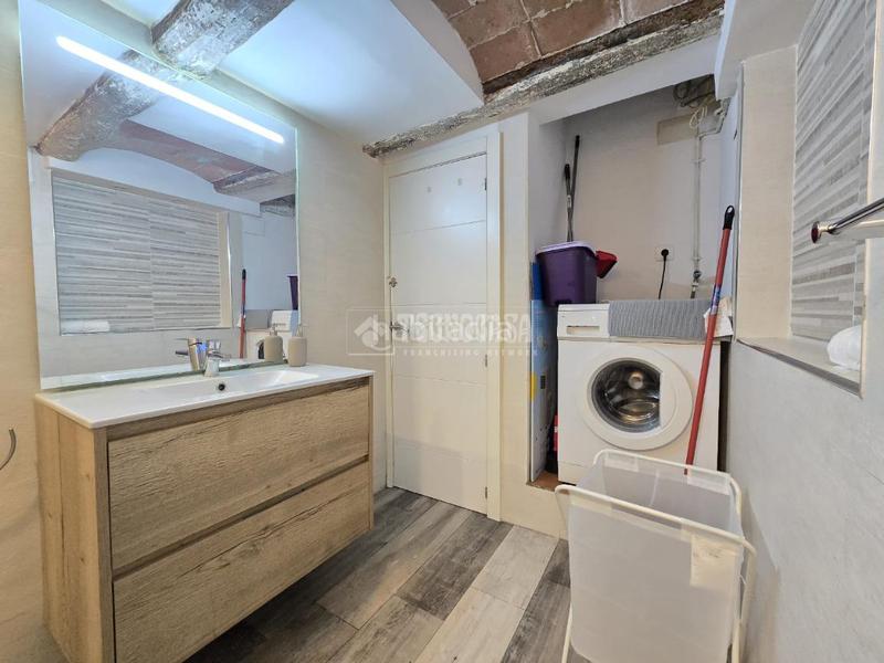 Foto 206f89ff-9891-484d-b824-fb04541ec6e0. Piso  en venta en St. Pere - Sta. Caterina - El Born Barcelona