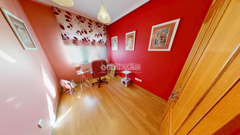 Foto c5c68c85-cc06-43ac-a4de-36319fbfaa11. Piso  en venta en V Centenario Leganés