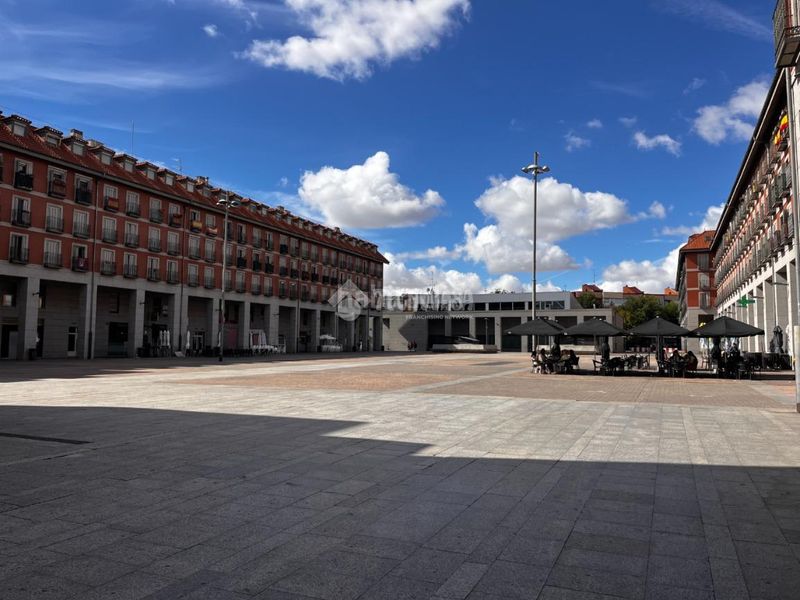 Foto 5b4fb5d1-8b03-46bb-8a80-a37f7d93113a. Pis amb calefacció aparcament a Vírgenes Leganés