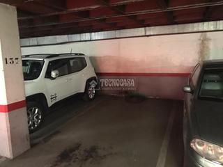 Parking coche en Descubridores-Escritores. Boxplaza de garaje en venta en leganés