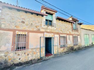 Casa a Adrada de Pirón. Casa en venta en adrada de pirón