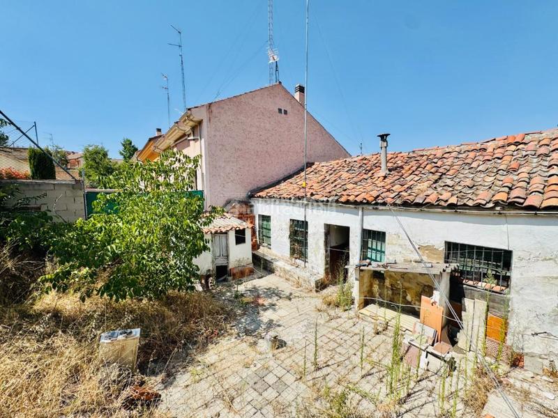 Foto 06720318-750d-4c72-a9b6-455b36e3662b. Casa pareada casa en venta en Via Romana Segovia