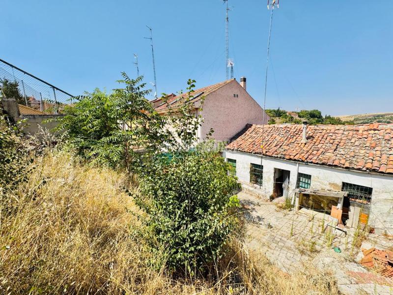 Foto 12270cfb-b768-4147-8676-19d0513ec4ba. Casa pareada casa en venta en Via Romana Segovia
