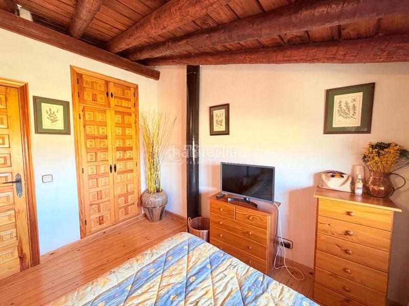 Foto 72c3347a-cb6f-48c1-b5f8-cce2efafbc77. Masía casa rural en venta en Adrada de Pirón