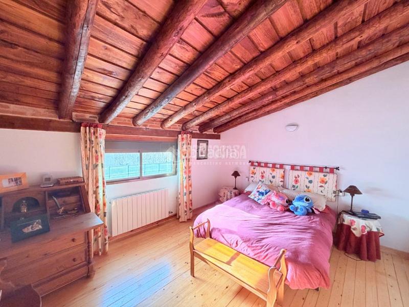 Foto e625f214-6ecb-4b06-bdea-23f3b7df04c6. Masía casa rural en venta en Adrada de Pirón