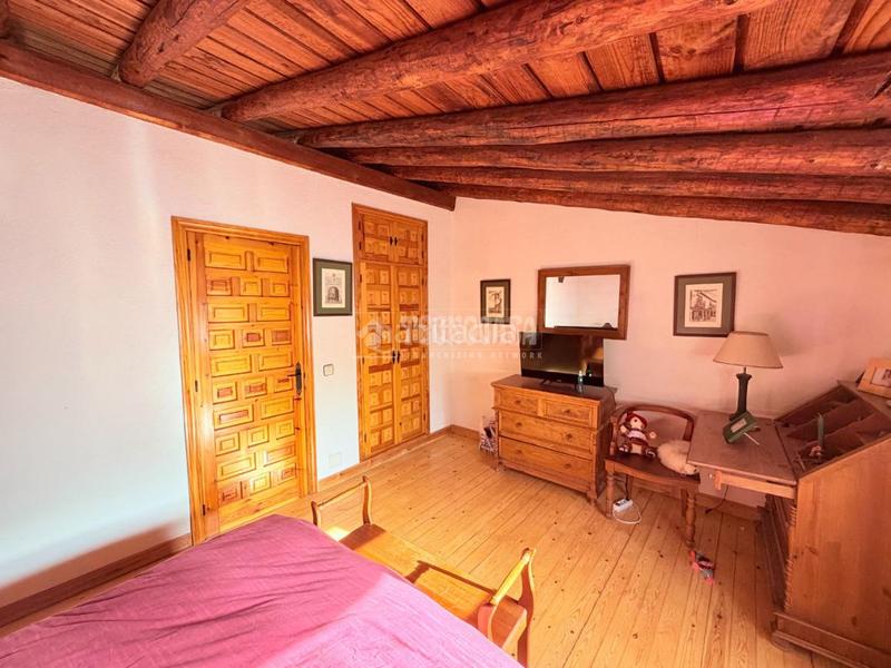 Foto fc2b1c44-67c6-43fa-86cb-0272573c2cf8. Masía casa rural en venta en Adrada de Pirón