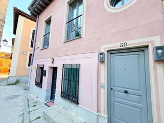Etagenwohnung in San Ildefonso. Piso en venta en san ildefonso