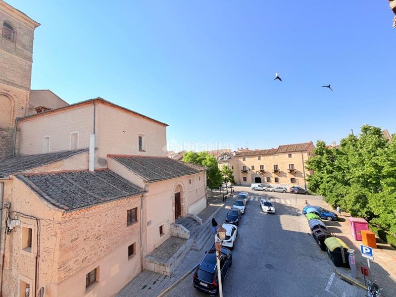 Foto b8fa5a3c-e611-471a-9db3-1171ca267f63. Edificio in Centro Segovia