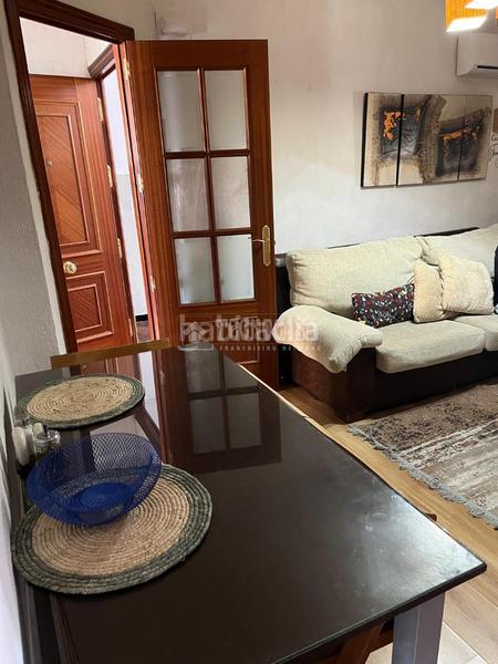 Foto c29faea1-f76e-4e51-aed5-e44190cd422b. Piso  en venta en Cruz Roja Sevilla