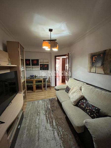 Foto d0deae77-227b-4bcd-9099-30b6e6edf936. Piso  en venta en Cruz Roja Sevilla