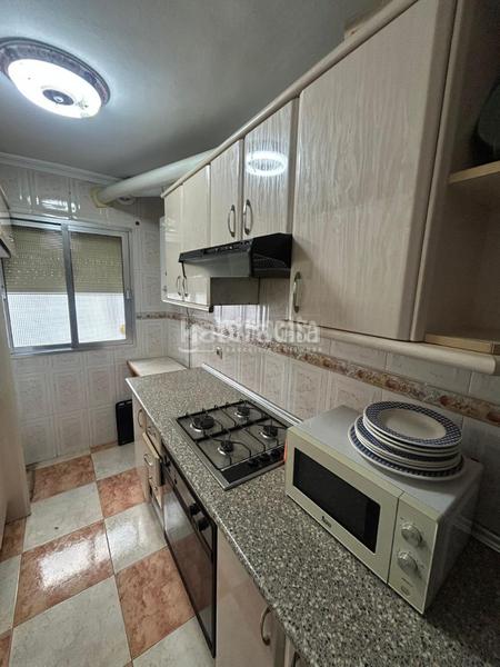 Foto 0ae4f8d4-7ed3-4002-b7cf-70f333600db4. Appartamento in Cruz Roja Sevilla