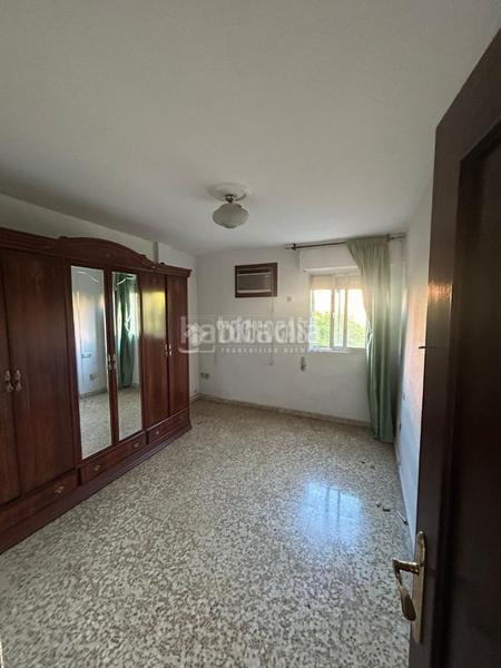 Foto b9ec8b7c-c0e2-4f86-863d-1ed6e28b3ef2. Appartamento in Cruz Roja Sevilla