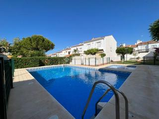 Maison jumelée à Los Ríos. Casa en venta en mijas