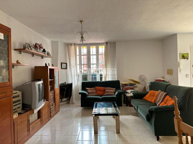 Foto 9bca2c8e-cafd-454b-9a83-24c894a14143. Casa pareada casa en venta en Los Ríos Mijas