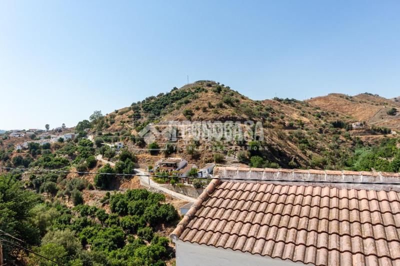 Foto 4c23a4f7-fc77-419d-9d2b-f0f524ba152d. Casa  en venta en Canillas de Aceituno