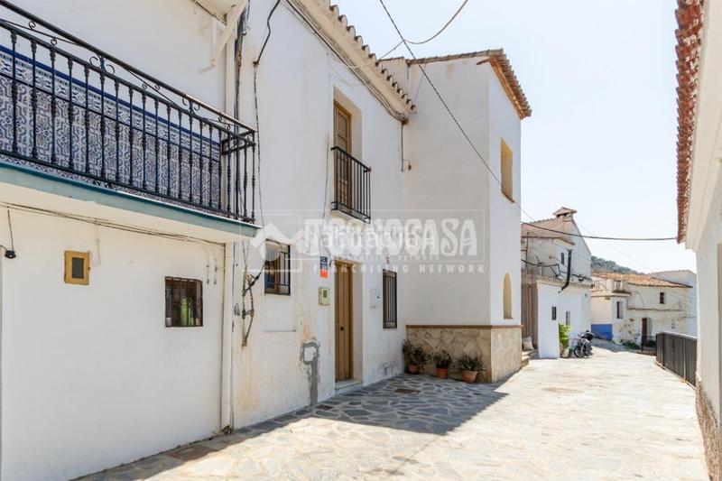 Foto 71e8b980-ee57-49d3-bf50-56e63d7b75af. Casa  en venta en Canillas de Aceituno