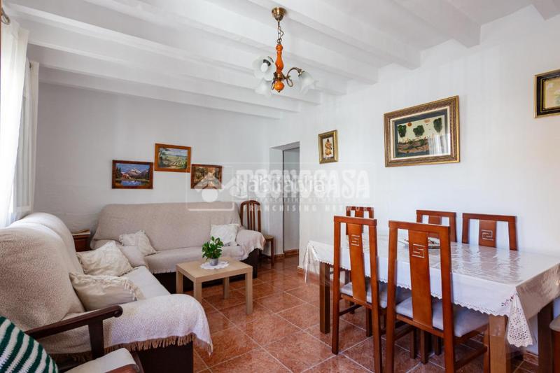 Foto 500b20ce-b274-45e4-a7e8-8b0e550c4675. Casa con parcheggio in Benamocarra