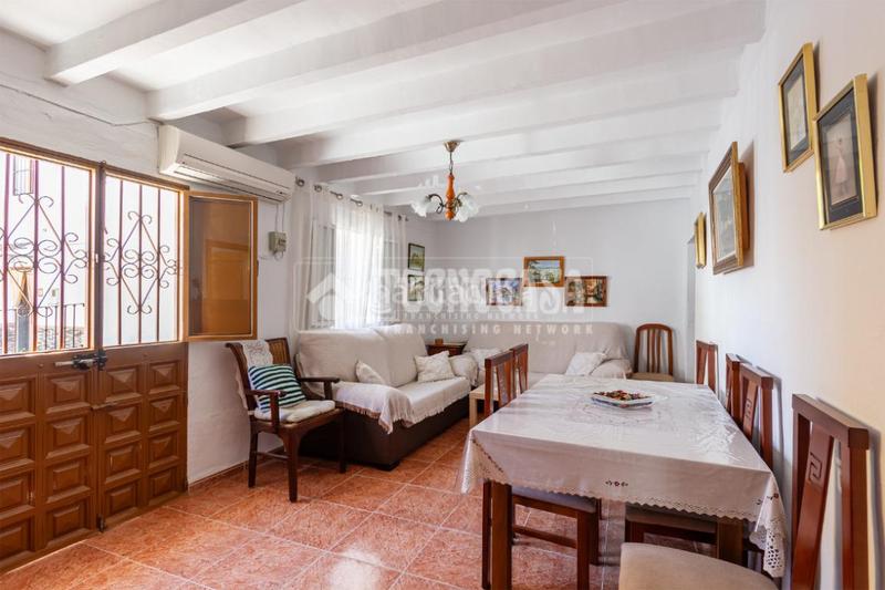 Foto 524323dd-1f87-452c-9e25-aad2fa29c82d. Casa con parcheggio in Benamocarra