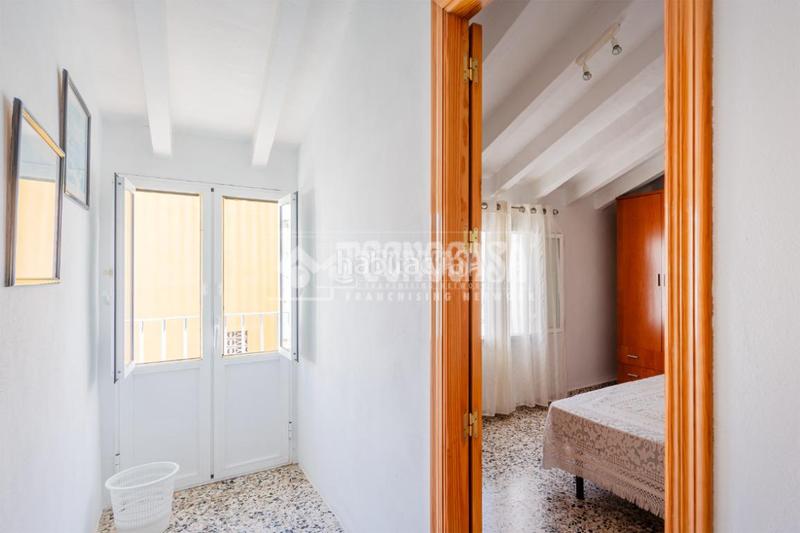 Foto b261a8f0-834f-4802-9724-c68c8fc3ef76. Casa con parcheggio in Benamocarra