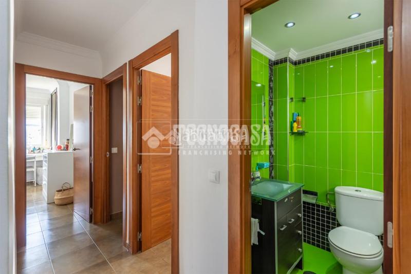 Foto bd2fe548-3bdb-43c1-b55f-e3d7c41f458a. Appartamento con parcheggio in Camino Viejo de Málaga Vélez - Málaga