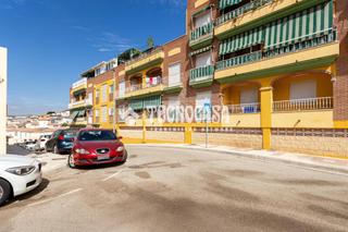 Pis en Capuchinos - Los Olivos. Piso en venta en vlezmlaga